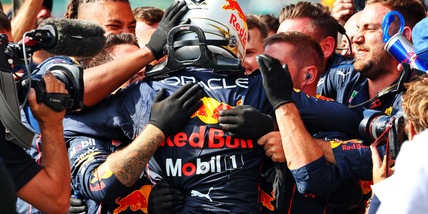 F1, McLaren in scia a Ferrari e Mercedes: l'attacco alla Red Bull sul budget cap