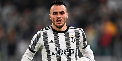 Juventus, Kostic terzino? La mossa di Allegri dopo il rientro di Chiesa