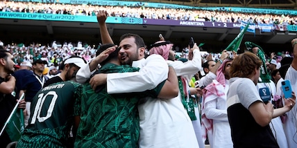 Arabia Saudita, il Re impazzito per la vittoria sull'Argentina: giorno libero a tutti