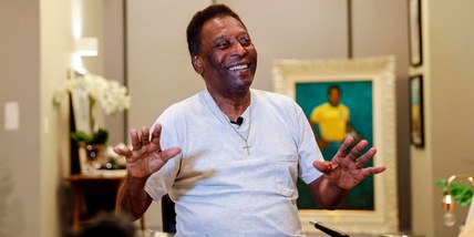 Pelé rassicura i tifosi: "Sono forte, guardo il Brasile ai Mondiali"