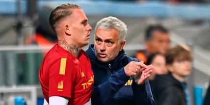 Roma, parla l'avvocato di Karsdorp: "Impossibile rimanga. Mourinho ha sbagliato atteggiamento"