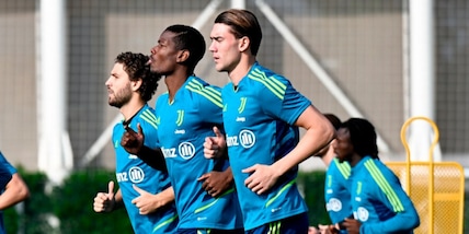 Bremer in gruppo: pronto per Napoli-Juventus. Pogba e Vlahovic con i giovani