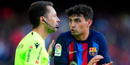 Scandalo Barcellona, la rivelazione su Negreira: "Posso aiutarvi con il Var"