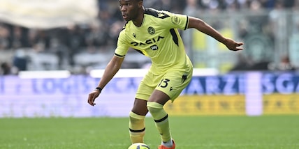 Incidente per Udogie a Udine: protagonista la sua Mercedes