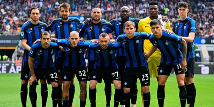 Inter-Lazio, la maglia nerazzurra senza sponsor emoziona