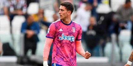 Vlahovic, gol in Juve-Lecce e dedica: "A Belgrado, il mio cuore è con voi"