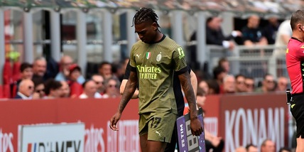 Leao, la nota sull’infortunio: rischia Milan-Inter di Champions