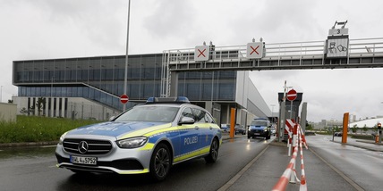 Sparatoria in uno stabilimento Mercedes: morti e feriti in Germania