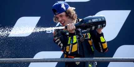 Botte Bagnaia-Vinales, nella MotoGP saloon gode Bezzecchi