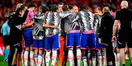 Juve, scoppia la rabbia di giocatori e tifosi: “Perché paghiamo noi?”