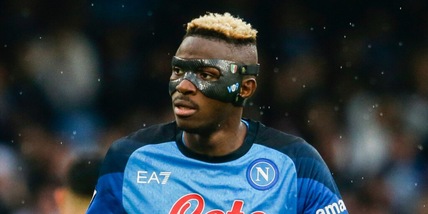 Napoli, Osimhen paparazzato in Germania. Bild: “Flirt con il Bayern?”