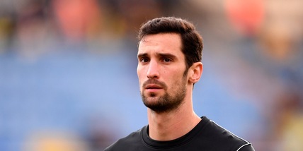 Sergio Rico di nuovo sedato: il portiere del Psg ancora in gravi condizioni