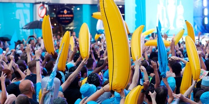 Manchester City, perchè i tifosi festeggiano con delle banane?