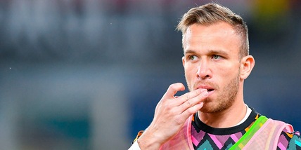 Juve, Arthur alla Fiorentina: l’indizio social non lascia più dubbi