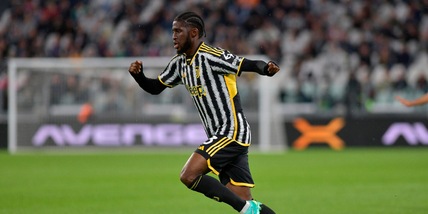 Iling, tra mercato e nuovo ruolo: l’estate bollente del talento della Juve