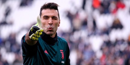 Buffon da record: 648 presenze in Serie A, superato Maldini