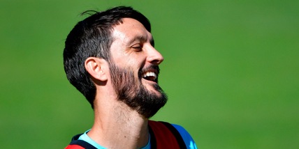 Luis Alberto, sorrisi in allenamento. Kamada, compleanno e messaggio social
