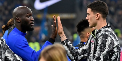 Lukaku-Vlahovic, ma anche Mbappé-Kane: Juve al centro del mercato