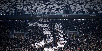 Juve, col Bologna allo Stadium 1000 bandiere bianconere e inno Anni 80