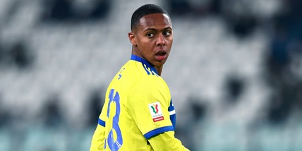 Aké e la Juve: "Allegri è severo ma insegna tanto, Cuadrado mi stupiva"