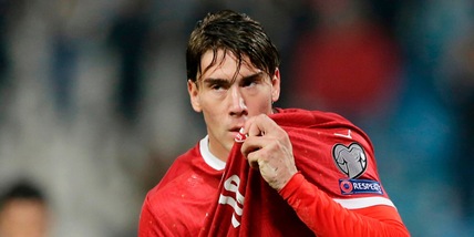 Vlahovic si esalta per la Serbia basket: finale Mondiale e storia social