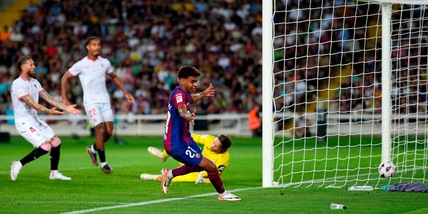 Sergio Ramos autogol: il Barcellona batte il Siviglia e vola in vetta