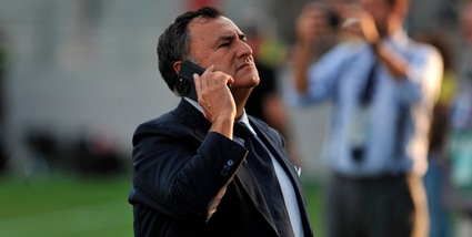 Barone, brutto gesto al Viola Park: caccia un giornalista e gli dà 50 euro