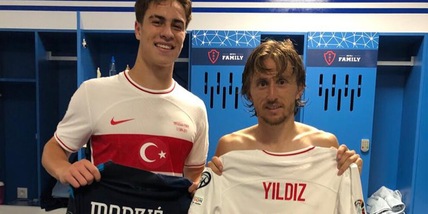 Yildiz-Modric, talento e fenomeno: scambio di maglia e messaggi speciali