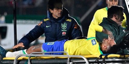 Infortunio Neymar, crociato ko e sfogo social: "Momento peggiore di sempre"