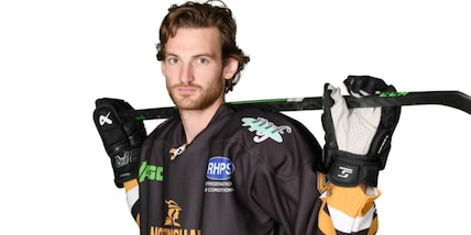 Gola tagliata dal pattino: muore Johnson, tragedia nell’hockey