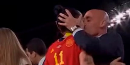 Spagna, Rubiales: lunga squalifica dalla Fifa dopo il bacio a Hermoso