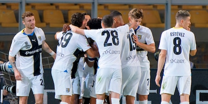 Sorpresa Parma, vince a Lecce e si regala gli ottavi contro la Fiorentina