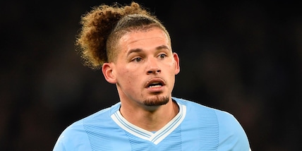 Phillips, il regalo del City che spaventa la Juve: dubbi sul mercato