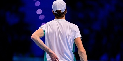 L’allenamento di Sinner confermato: la schiena è ok, alle 16 in campo