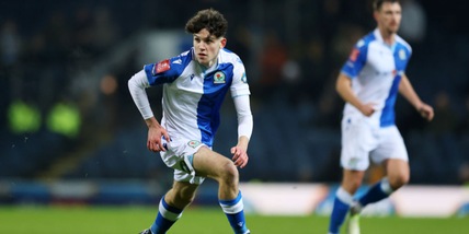 Esordisce in Fa Cup ma senza sponsor: non è stata una svista, il motivo