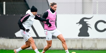 Juve, Allegri verso la gara con il Sassuolo: condizioni di Chiesa-Rabiot