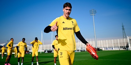 Juve senza Chiesa e Rabiot. McKennie showman, Vlahovic preso di mira