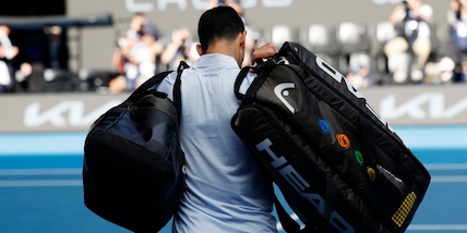 Triste, solitario y semifinal: Djokovic, la caduta del Re