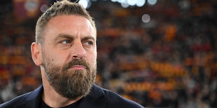 De Rossi, la Roma e il cellulare acceso: "Rinnovo? Non pensavo di togliermi..."