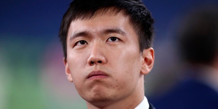 Zhang, se torni in Italia c’è la Finanza: l’Inter sprofonda nel caos