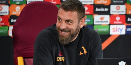 De Rossi, il Bayer Leverkusen e due speranze: "Lukaku e Smalling in campo"