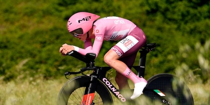 Giro d'Italia, supremo Pogacar! Beffa Ganna nella crono e scava il solco maglia rosa