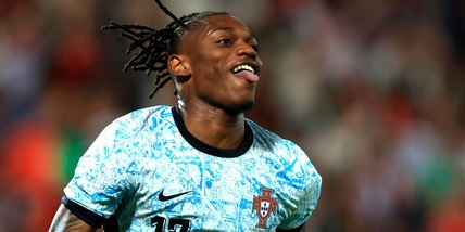 "Barcellona, Real o 175 milioni dall'Arabia": Milan, c'è la fila per Leao!