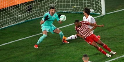 Paredes, frecciata a Ranieri dopo il ko della Fiorentina in Conference