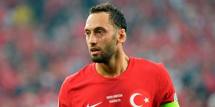 Mercato Inter: Calhanoglu resta, Josep Martinez arriva e Inzaghi applaude