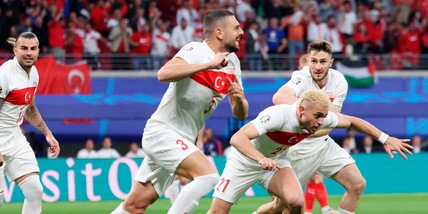 Demiral doppietta storica, Turchia batte Austria: Montella sfiderà l'Olanda