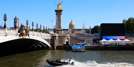 Senna, i parigini e la figura di... batterio alle Olimpiadi