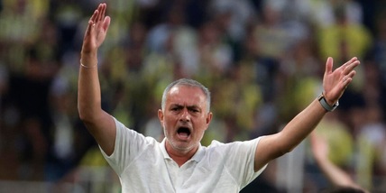 Mourinho furioso, Fenerbahce eliminato: "Non dico altro, andate a rivedervi Roma-Siviglia”