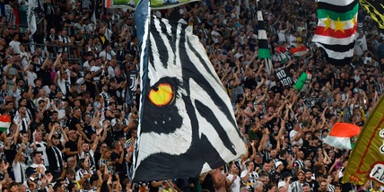 Koop, Nico e Chico accolti così: Juve-Roma con gli occhi dello Stadium. E Dybala...