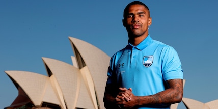 Douglas Costa, in che senso? "Sbarco su Onlyfans, farò divertire i tifosi"